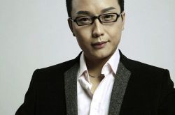 莲花李玉刚演唱惊艳乐坛 真的是打造有灵魂的音乐呀 