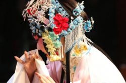 重温王艳京剧演唱会 开演唱会是为了庆祝京剧院建院60周年 