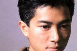 陈百强歌曲涟漪亲自作曲 一位音乐多面手懂作曲作词弹琴 