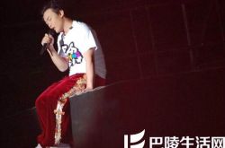 红玫瑰陈奕迅歌词含义深  情歌王赢获大奖获祝贺 