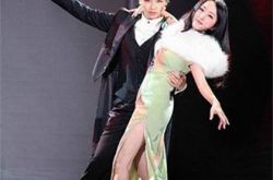 刘涛杨钰莹快乐大本营贴身热舞 刘涛反串化身“霸道总攻” 