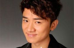 现场生动演绎王祖蓝喜剧之王 毛遂自荐参加《跨界歌王》 