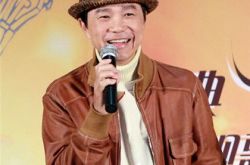 区瑞强经典老歌《陌上归人》  “民歌王子”的称号独树一格 