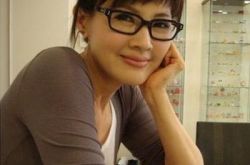 甄秀珍歌曲《爱的铃声》歌词 唱的是我会一直爱着你的心情 