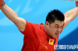 杨哲个人资料在网上曝光 中国举重巨人不断打破纪录