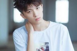 2017快乐男声赵英博遭质疑 个人资料遭扒女友系周哲