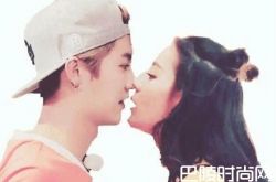 鹿晗喜欢迪丽热巴恋情证据 亲吻照曝光鹿晗很宠热巴