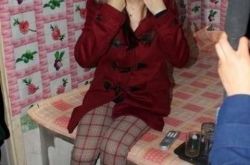 李小璐随夫回农村 被曝为老公看中医