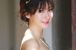 柳岩的胸是隆的吗 柳岩自爆身高体重