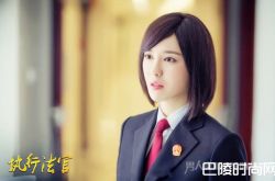 与韩东君闪电分手后 吕佳容全心投入工作敬业获赞