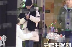 李小璐不受影响笑容甜 夜宿pgone家出轨视频和贾乃亮离婚