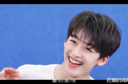 创造营2019何洛洛哪里人，什么学校毕业的，年龄资料及照片