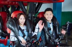 妻子浪漫旅行2张嘉倪儿子近照曝光