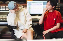 吴青峰参加《歌手》全因李宇春 1380字泄真情催泪