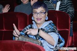 张小燕一句话陈镇川扛12年 揭秘Lulu独挑典礼主持幕后