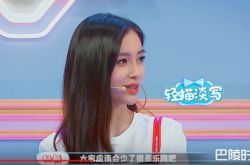 Baby录影到一半突吃糖果 主持人开始生气了