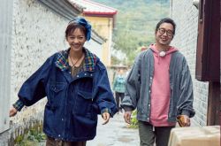 陈意涵感冒老公贴心哄睡 许富翔爸爸型男友