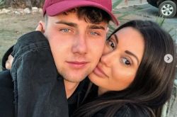 《欲罢不能》21岁嫩男Harry向女友Francesca求婚成功