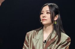 《新说唱》张靓颖崩溃 厂牌濒临团灭