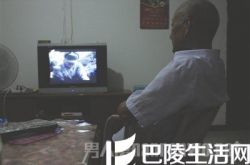 6旬父亲状告女儿10年不回家 女儿称其重男轻女总动手