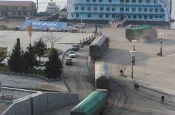 厉害了!黑龙江交警收钱放行超载车辆 司机称老规矩