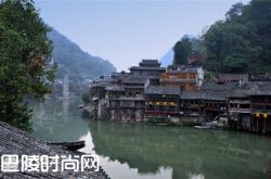 凤凰古城沱江河 凤凰古城虹桥|凤凰古城沈从文故居 凤凰古城熊希龄故居