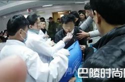 江苏一男生极度自卑厌世在校咬舌自尽 他经历了什么？