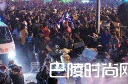 歪果仁真会玩！英国200人下水道彻夜狂欢场面壮观