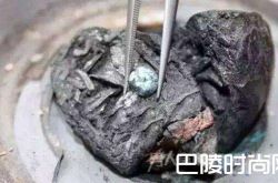 亲人骨灰制晶石随身带引争议 如此生命晶石你愿意带吗