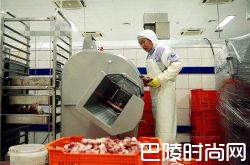 揭秘高铁盒饭制作过程 每一道程序都走心