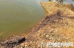 不法分子深夜倒40吨硫酸入安乐河 多名嫌犯被拘