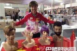 23岁姑娘剪发剪成副教授 她是怎么办到的？