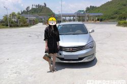 男子路上被查不配合 竟反问交警怎么证明是地球人？