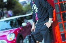 六旬老汉变“潮男” 老爷子的冻龄之方