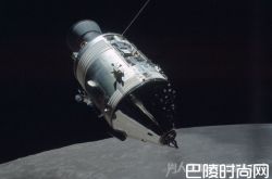 霍金再次警告人类不要登月 月球背面有外星人？