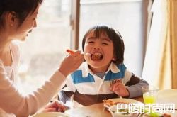 男子带娃申请做四休三获准 网友直呼公司还招人吗？