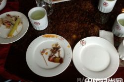 吃火锅吃出创可贴 这些奇葩异物没碰上算你运气好！