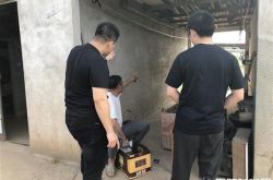 老人养儿40年知非亲生 愤怒杀妻跳河自尽悲剧