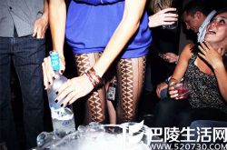 怎样在夜店搭讪美女才会手到擒来 超实用夜店搭讪技巧