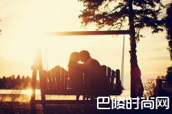 酒吧如何搭讪？用你的洪荒之力去攻陷她