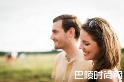 女生如何搭讪男生,诱惑加调情撩拨他的心