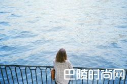 珍爱网线下分析恋爱中的情侣甜蜜行为举止 