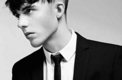 自从剪了这个发型 再也没人说我是娘炮了