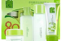 百雀羚产品之草本补水系列,解读百雀羚水嫩系列的适合年龄层