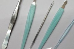 教你如何去除闭合粉刺,治疗闭合粉刺的方法