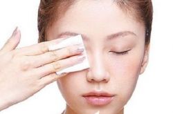 夏季卸妆很必要,选对卸妆用品使用过程及效果