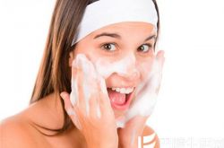 毛孔堵塞怎么办,毛孔堵塞的症状