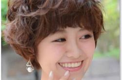 明星中短卷发发型,短发卷发最新发型