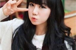 齐刘海卷发发型,齐刘海卷发发型扎法