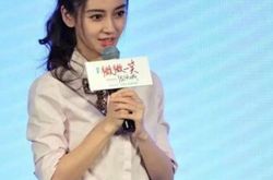 为什么女神都喜欢小清新卷发 学会扎马尾给你的约会装扮加分